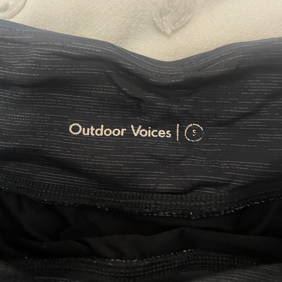 OUTDOOR VOICES DISCONTINUED SHORTS! - Picture 2 of 4